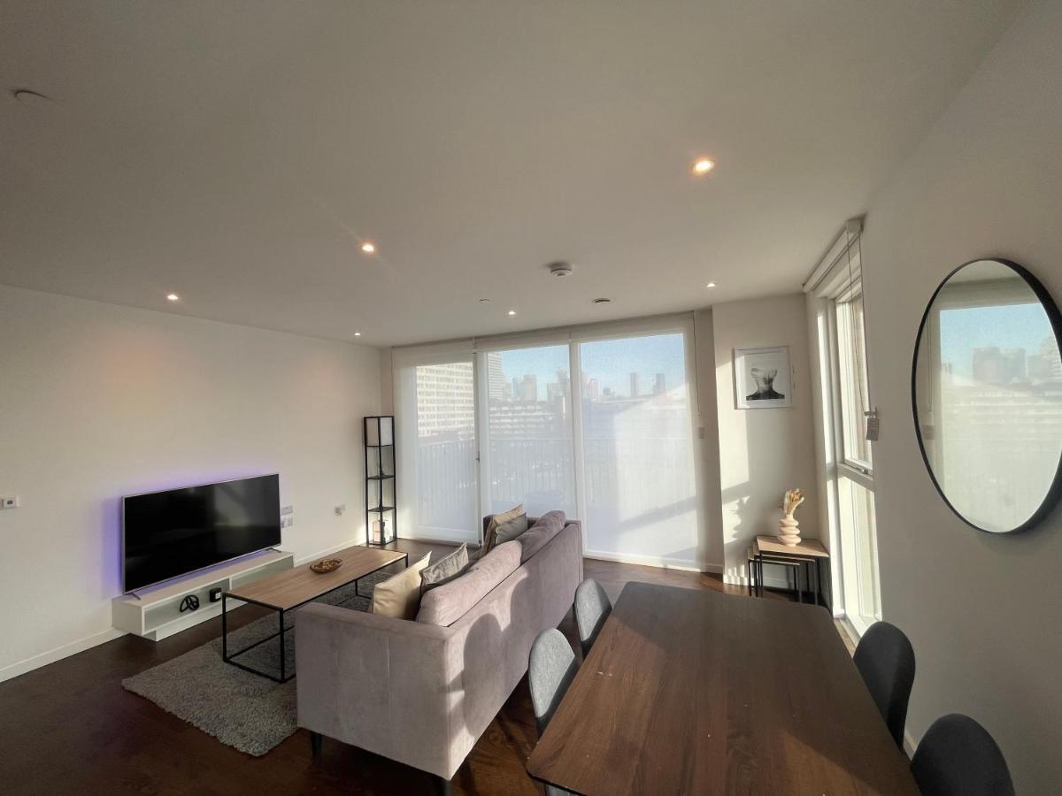 Immaculate 2Bed Apartment In London- City Views Zewnętrze zdjęcie