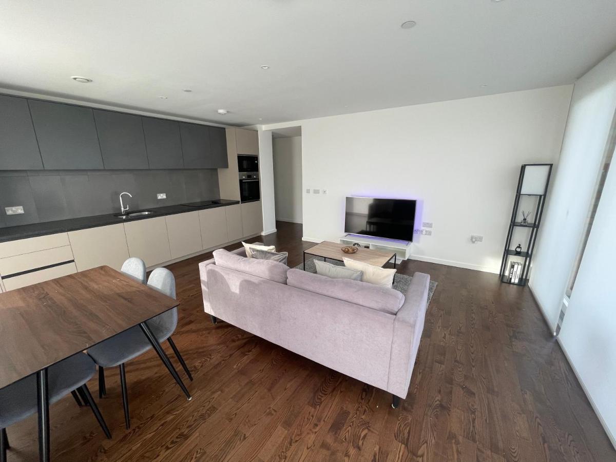 Immaculate 2Bed Apartment In London- City Views Zewnętrze zdjęcie
