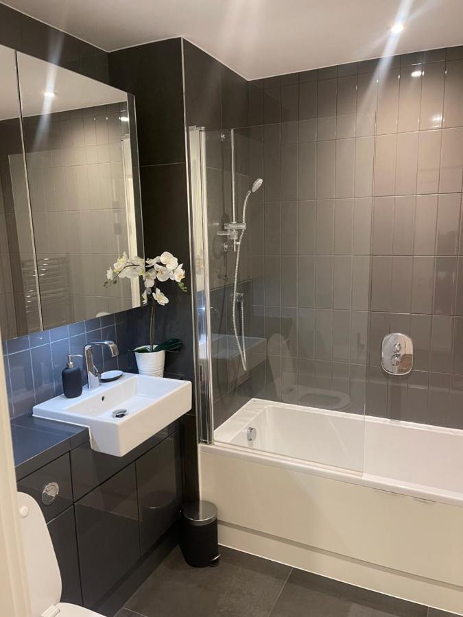 Immaculate 2Bed Apartment In London- City Views Zewnętrze zdjęcie