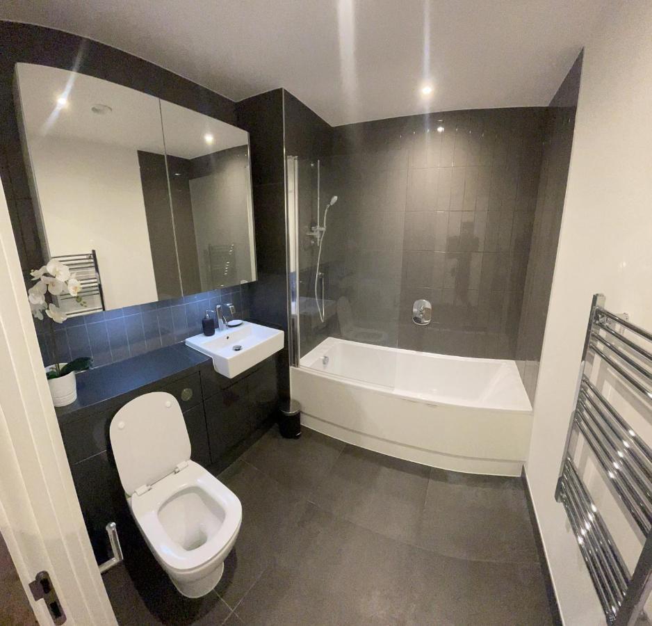 Immaculate 2Bed Apartment In London- City Views Zewnętrze zdjęcie
