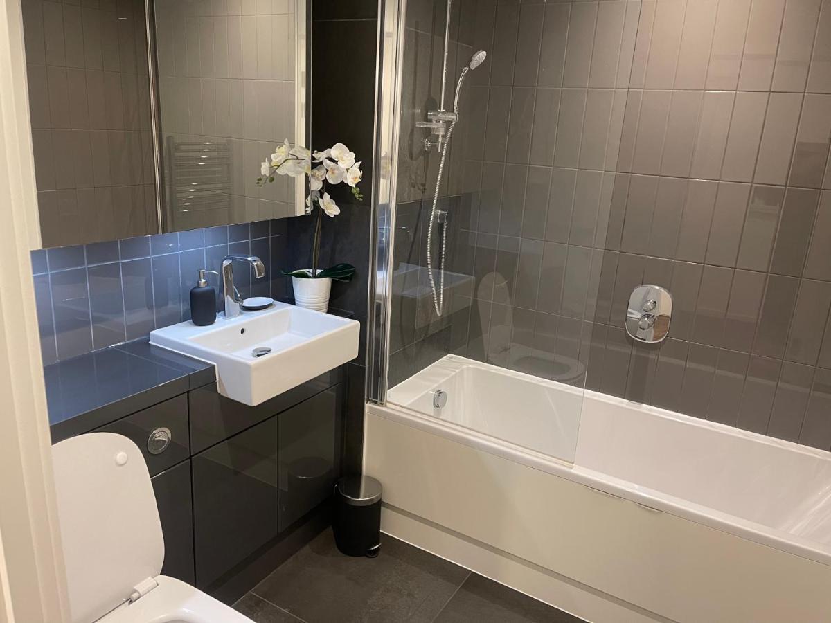 Immaculate 2Bed Apartment In London- City Views Zewnętrze zdjęcie